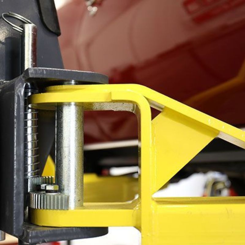 BendPak Grandprix GP 7LCS assymetric low profile arms 2 post lifts