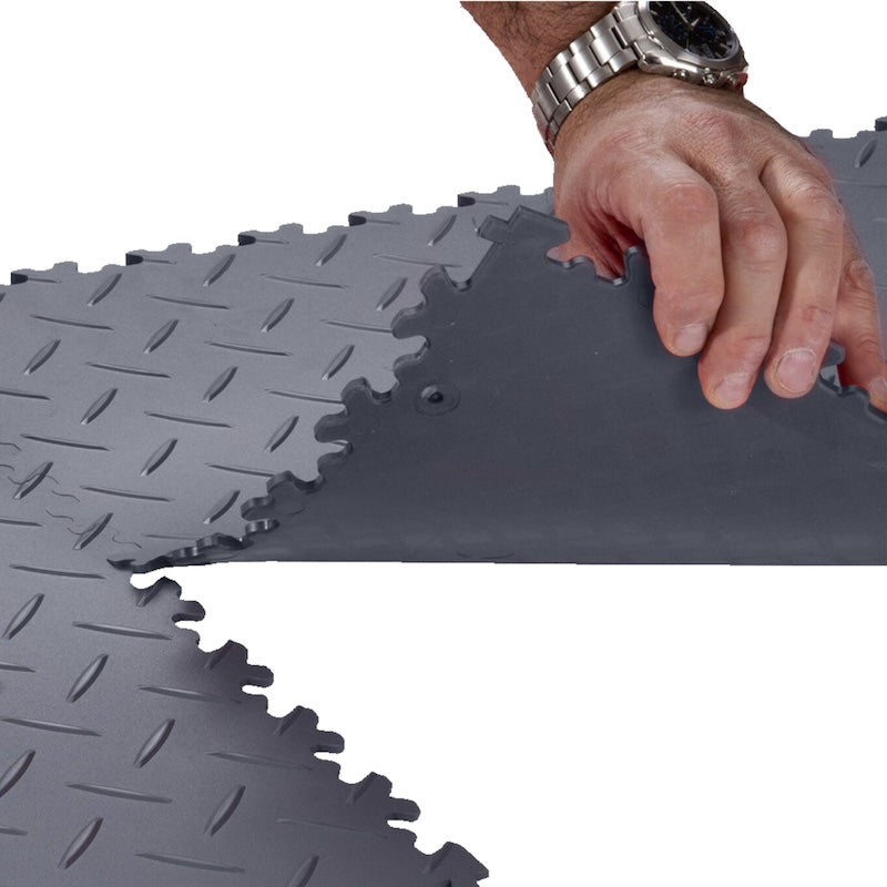 Easy Interlocking Dovetail Edges On SupraTile PVC Garage Tiles With Diamond Plate Pattern