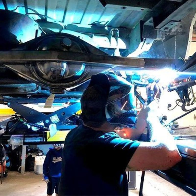 bendpak hd 14t four post lift working under